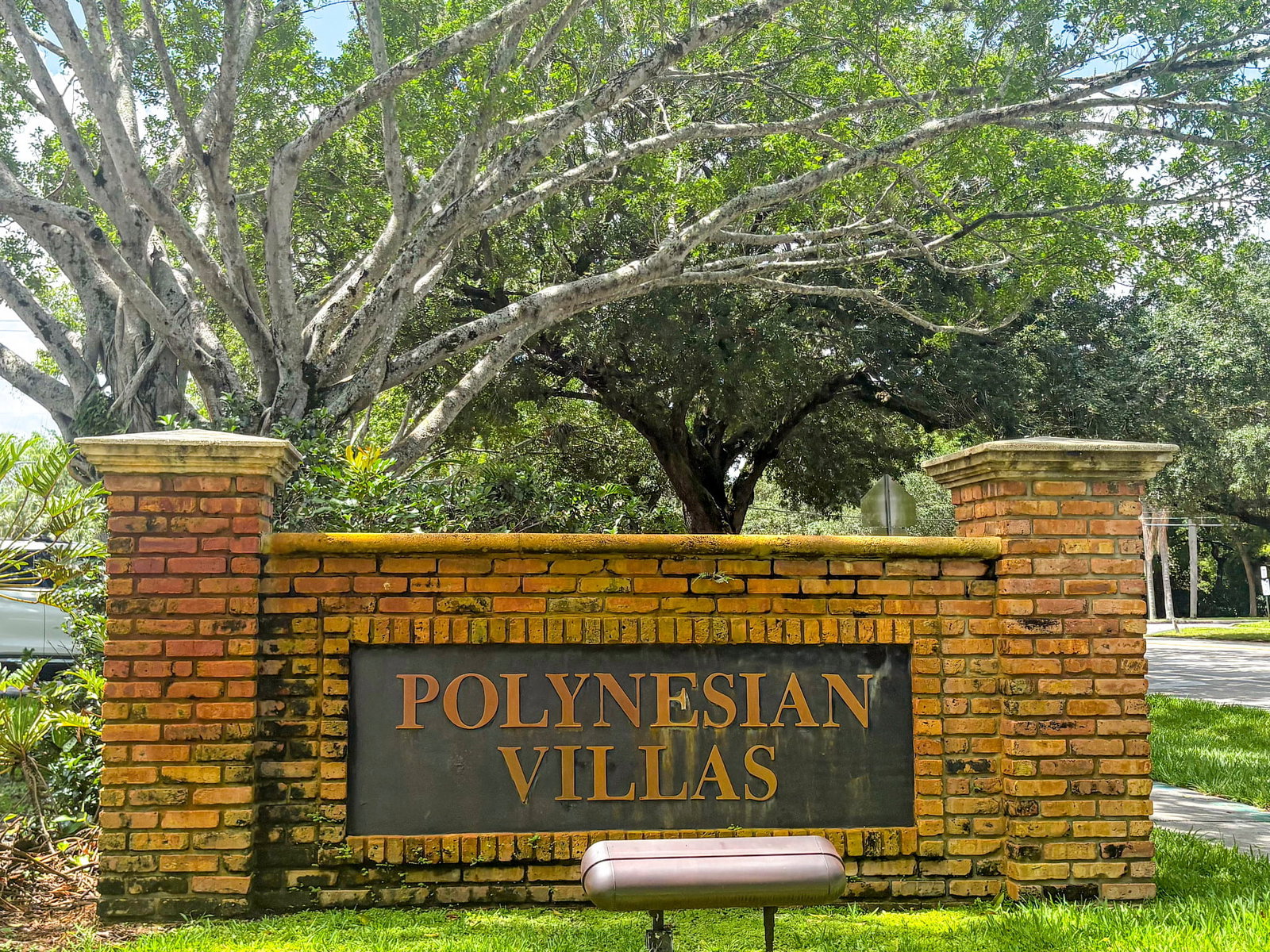 Polynesian Villas